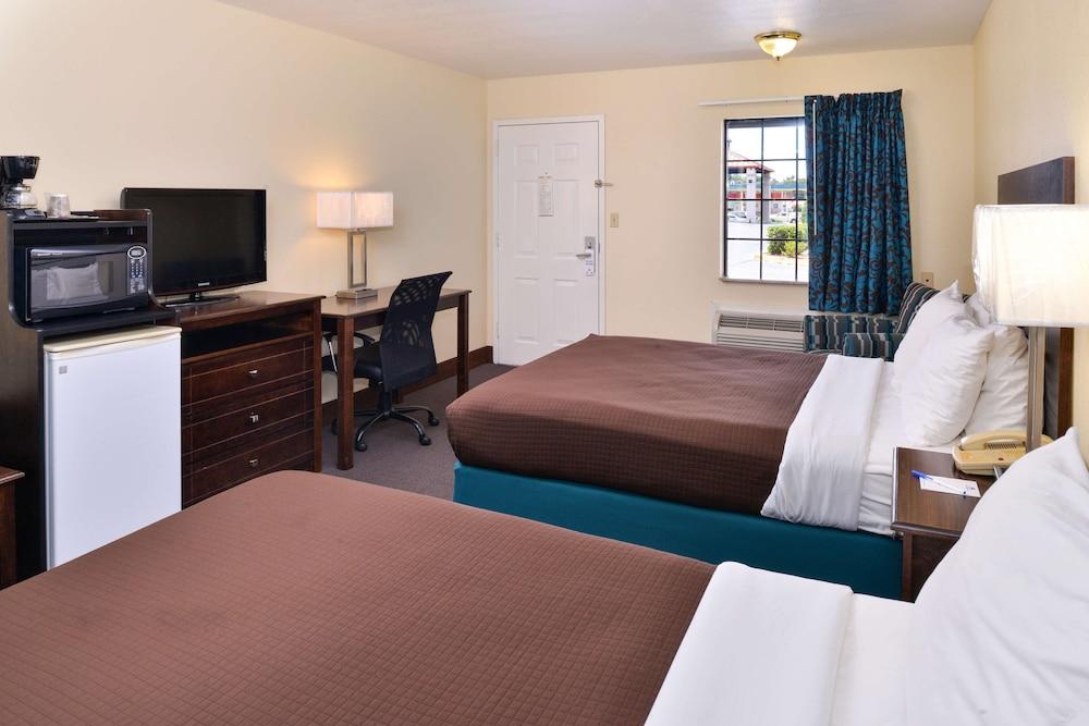 Americas Best Value Inn Batesville photo 13