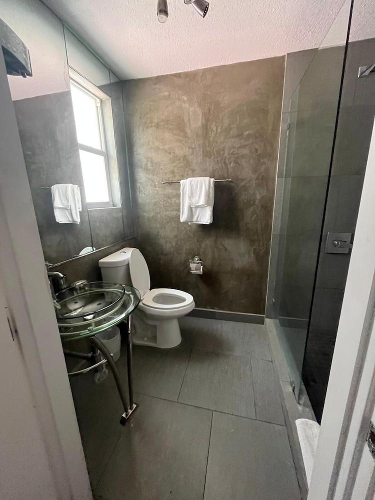 M Hotel photo 29