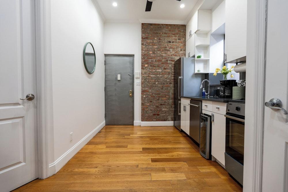 Elegant Harlem Suites photo 24