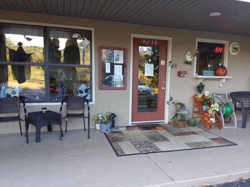 Chatuge Mountain Inn photo 31
