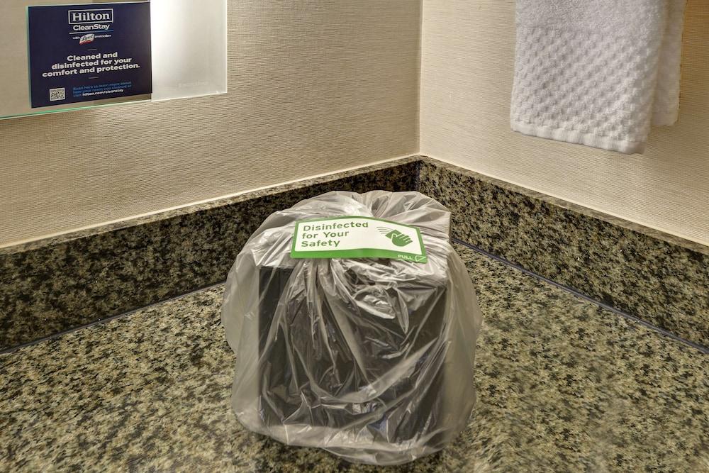 Embassy Suites Hotel Winston-Salem photo 32