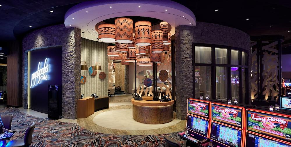 Emerald Queen Hotel and Casino - Tacoma photo 22