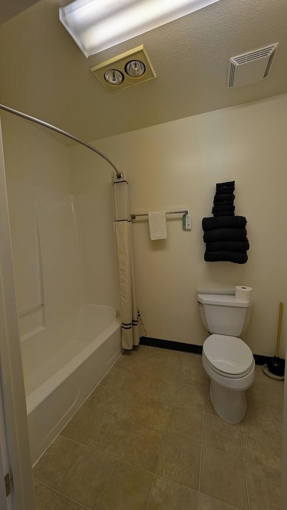 Himont Motel photo 21
