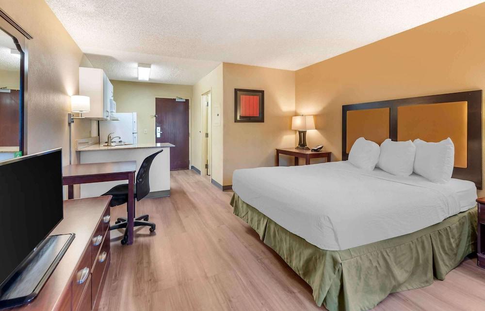 Extended Stay America Suites Los Angeles Ontario Airport photo 14