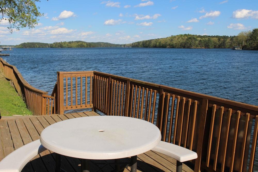 The Wharf Resort photo 12
