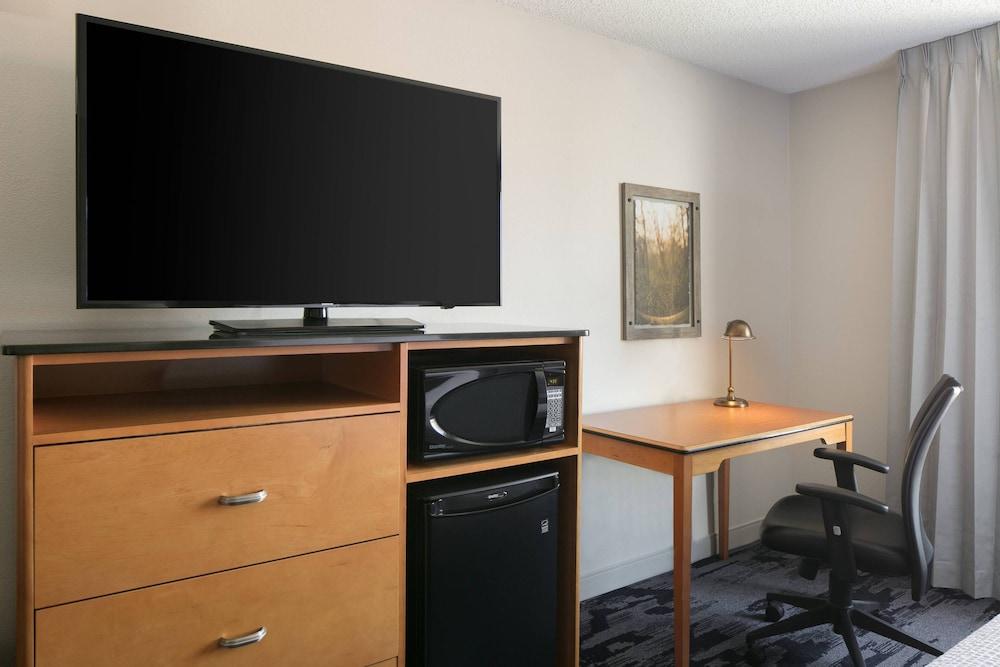 Fairfield Inn by Marriott Manhattan photo 5
