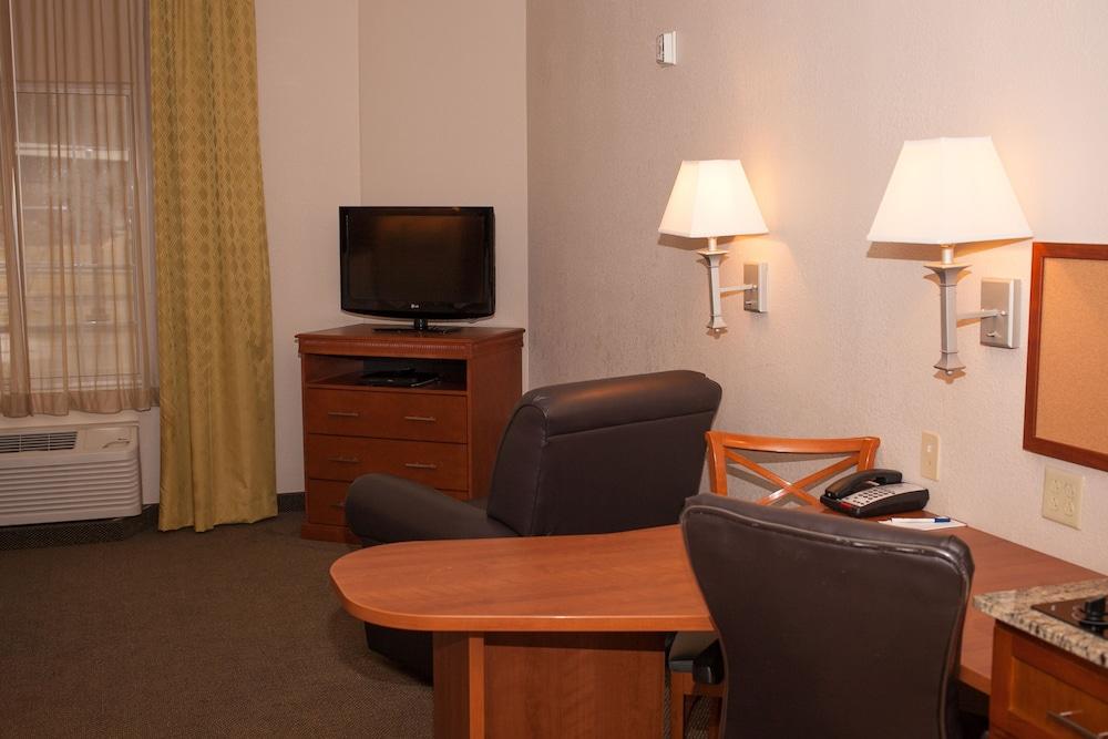 Candlewood Suites Logan by IHG photo 2