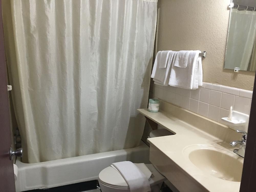 Best Value Inn Motel Sandusky photo 74
