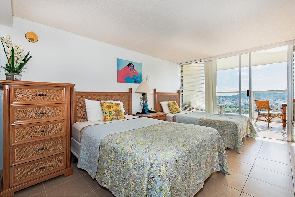 Island Colony by Hawaii Ocean Club photo 46