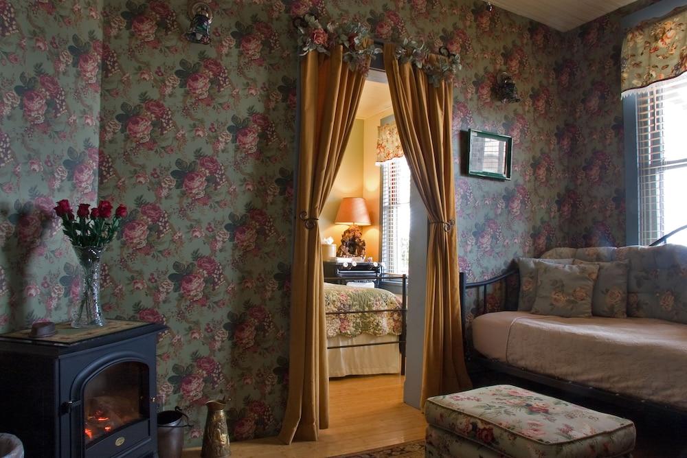 Ghost City Inn photo 36