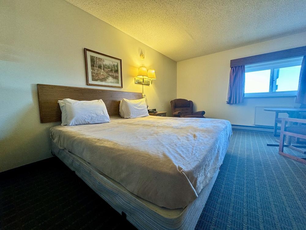 Dakota Inn Minot photo 16