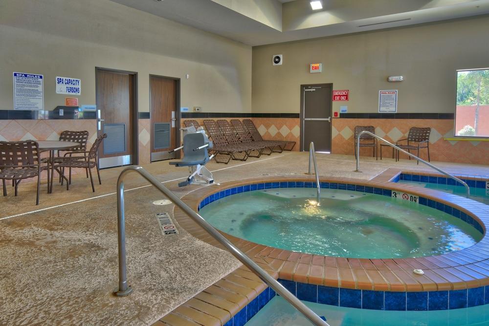 Holiday Inn Express Hotel & Suites Lubbock South by IHG photo 12