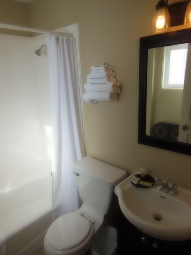 Mountain Ridge Cabins and Lodging photo 9