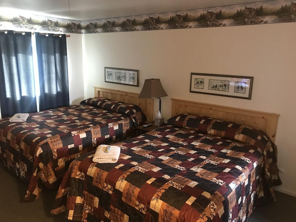 Rustic Inn Motel photo 33