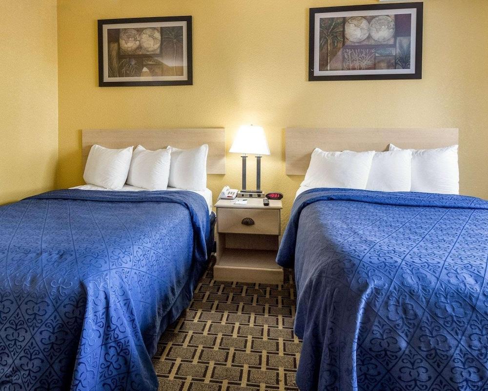 Quality Inn & Suites Corpus Christi Beachside photo 26