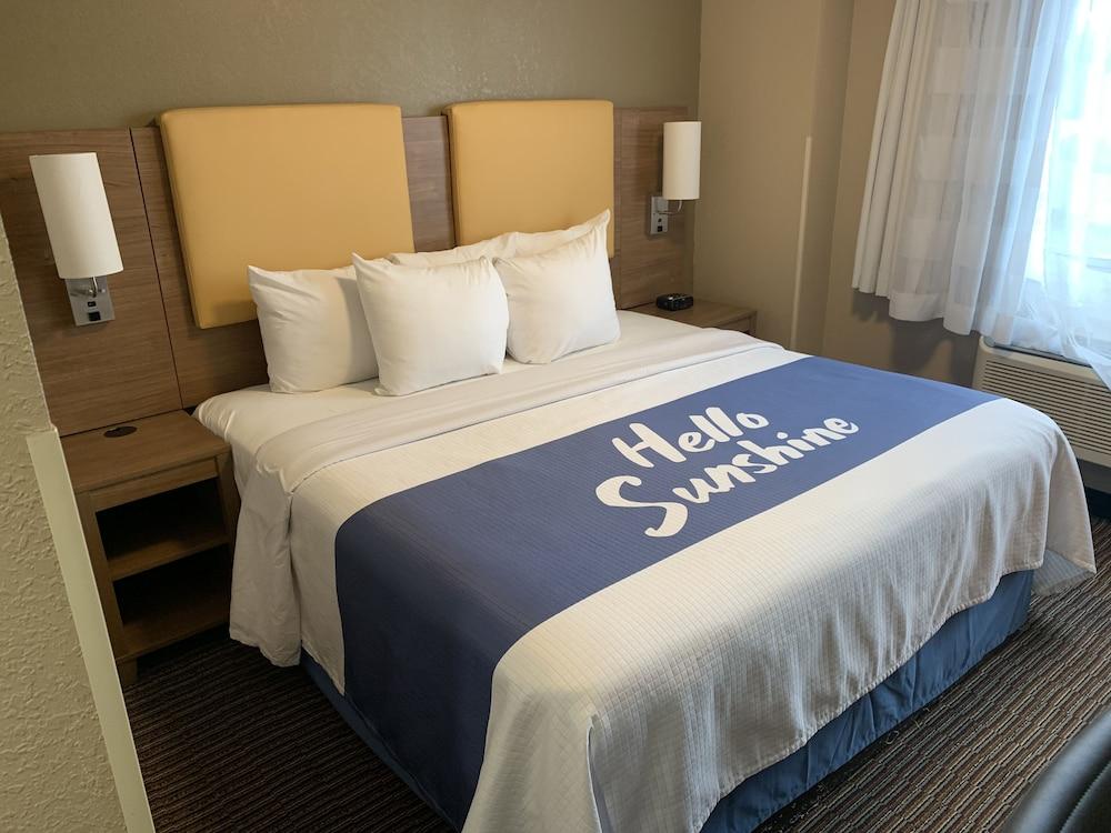 Days Inn by Wyndham Brooklyn Borough Park photo 31
