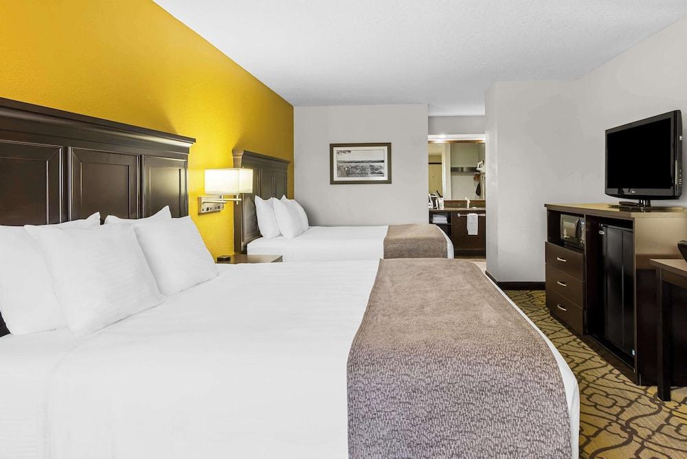 Best Western of Harbor Springs photo 11