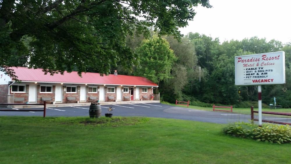 Paradise Resort and Cabins photo 11