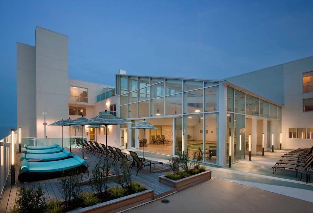 Miramar Condominiums photo 3