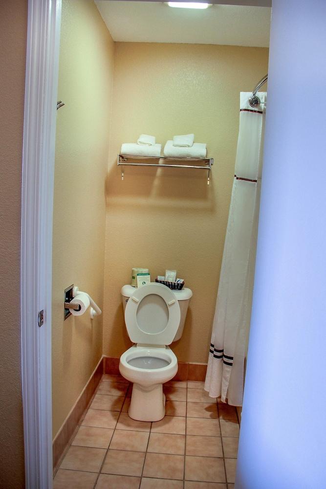 Relax Inn & Suites photo 22