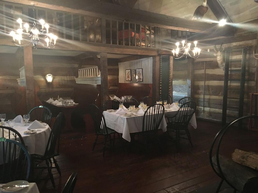 Spread Eagle Tavern and Inn photo 26