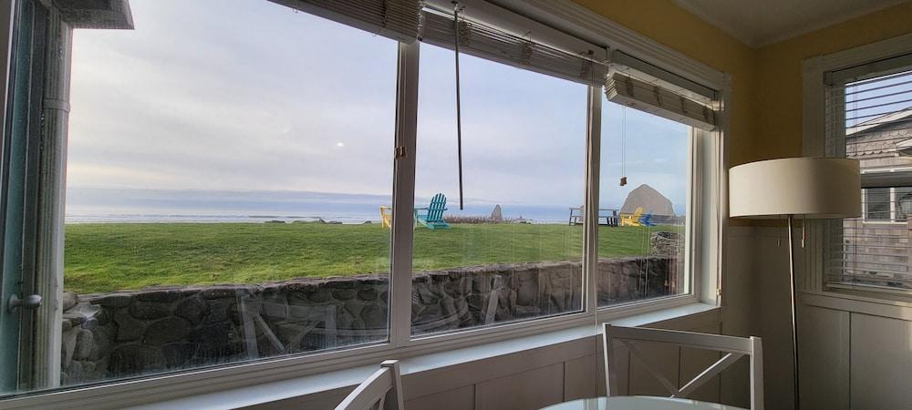 Sea Sprite at Haystack Rock photo 26