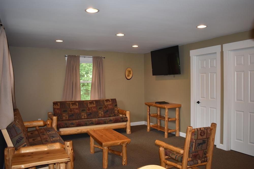 Lake George Diamond Cove photo 13