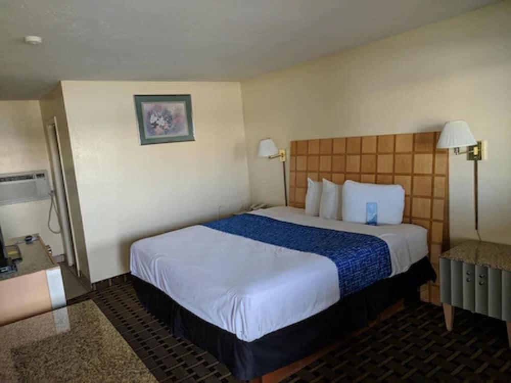 Travelodge by Wyndham Clovis photo 18