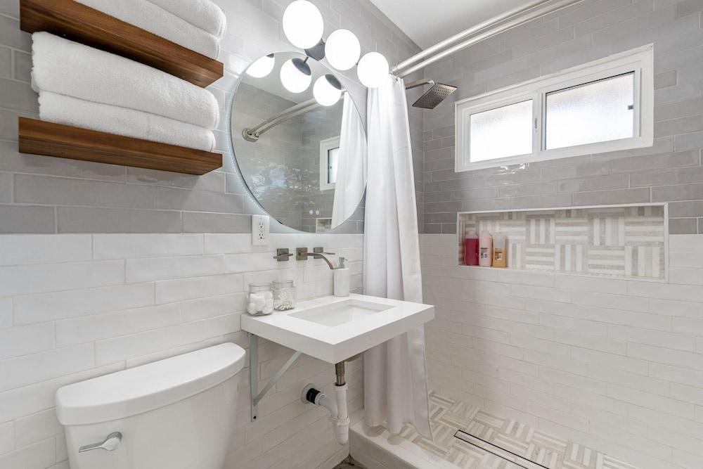 Ash & Ko Boutique Lodging photo 50