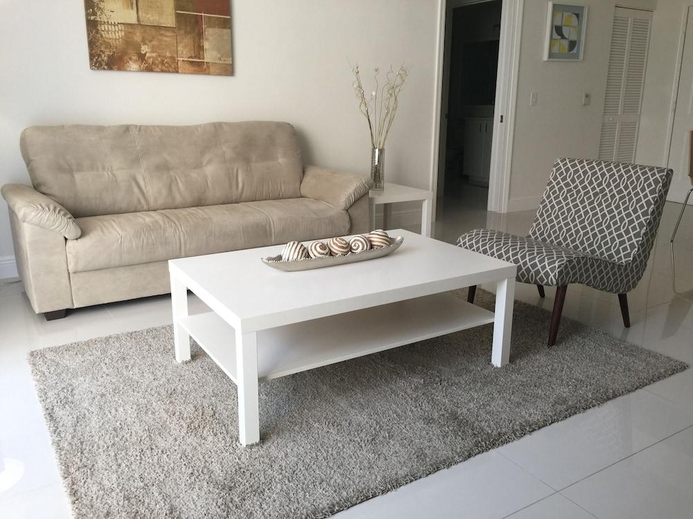 LYX Suites at Merrick Park in Coral Gables photo 47