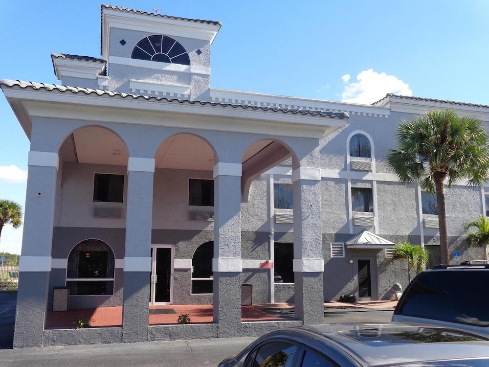 Ruskin Inn Hotel photo 42