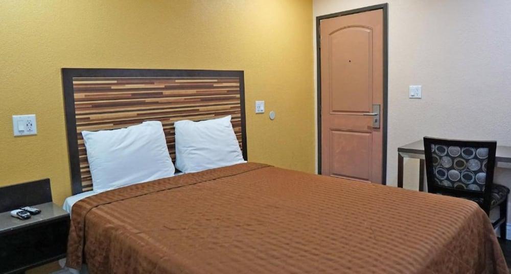 Holly Crest Hotel - Los Angeles, LAX Airport photo 4