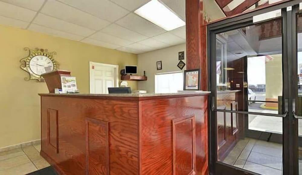Americas Best Value Inn Marion, IL photo 25