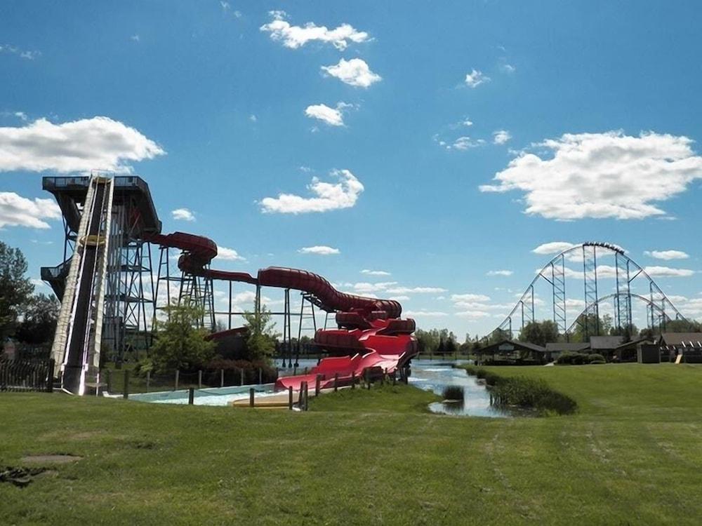 Darien Lake Lodge on the Lake photo 1