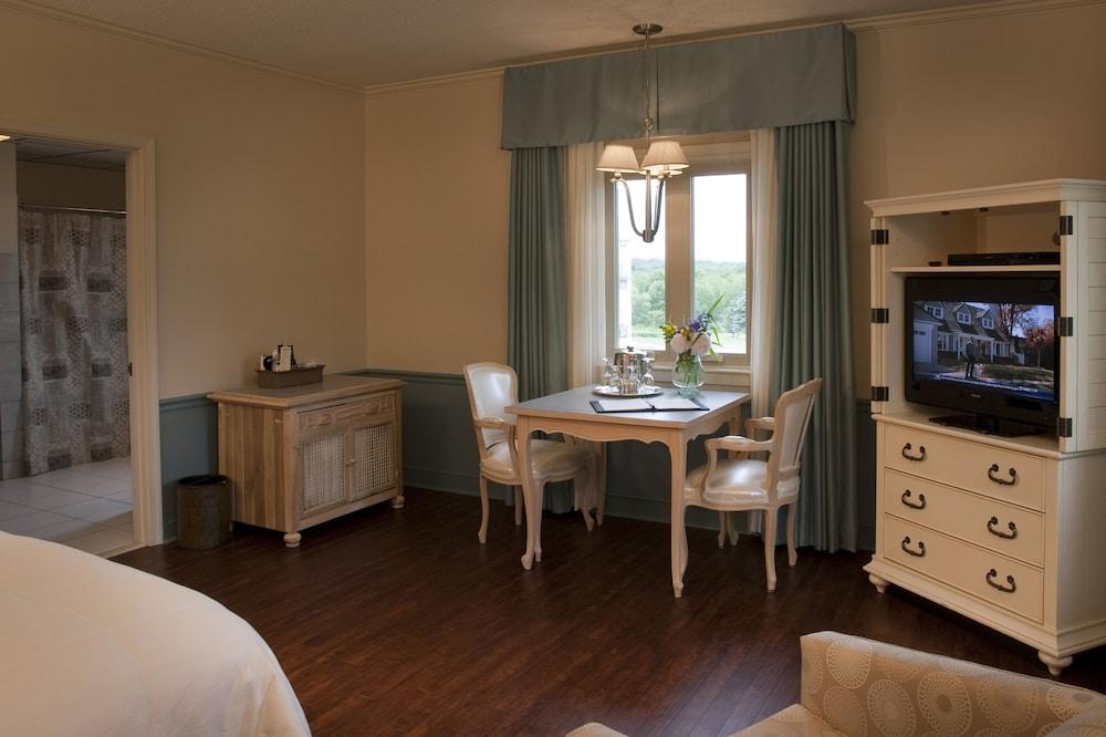 La Tourelle Inn & Spa photo 39