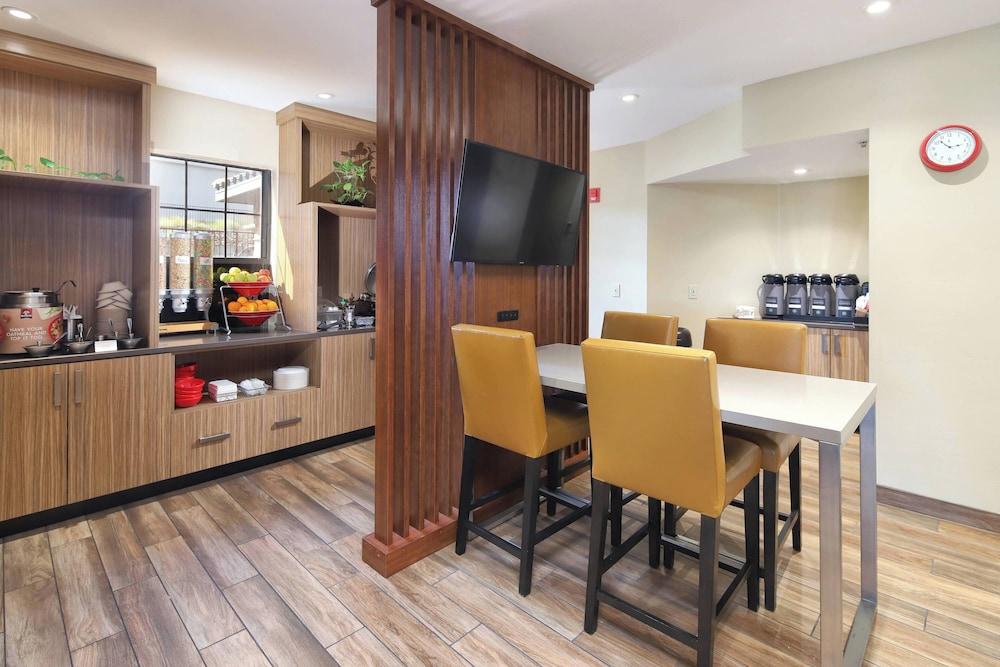 TownePlace Suites by Marriott Tucson photo 19