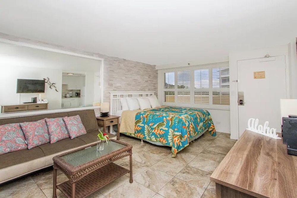 Diamond Head Beach Hotel photo 50