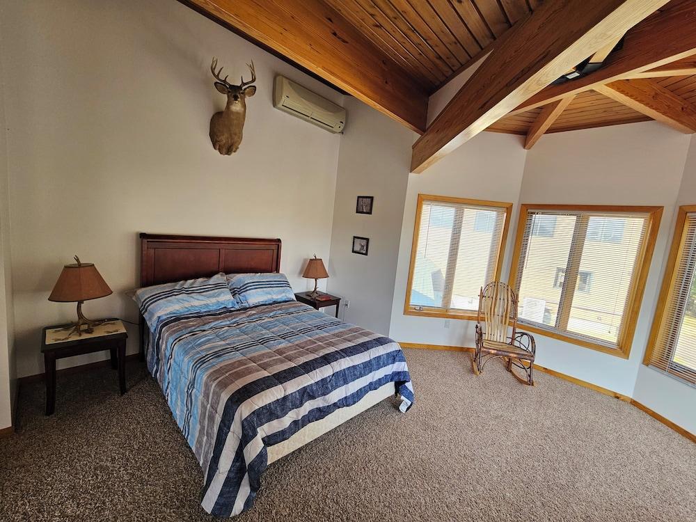Bear Mountain Lodge photo 63