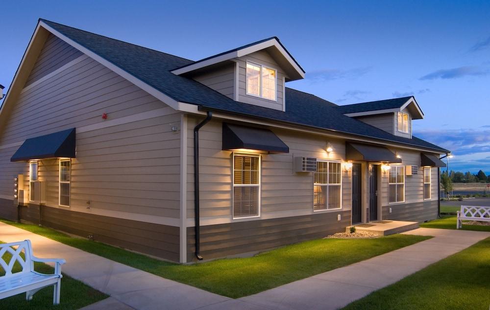 Stratford Suites photo 19