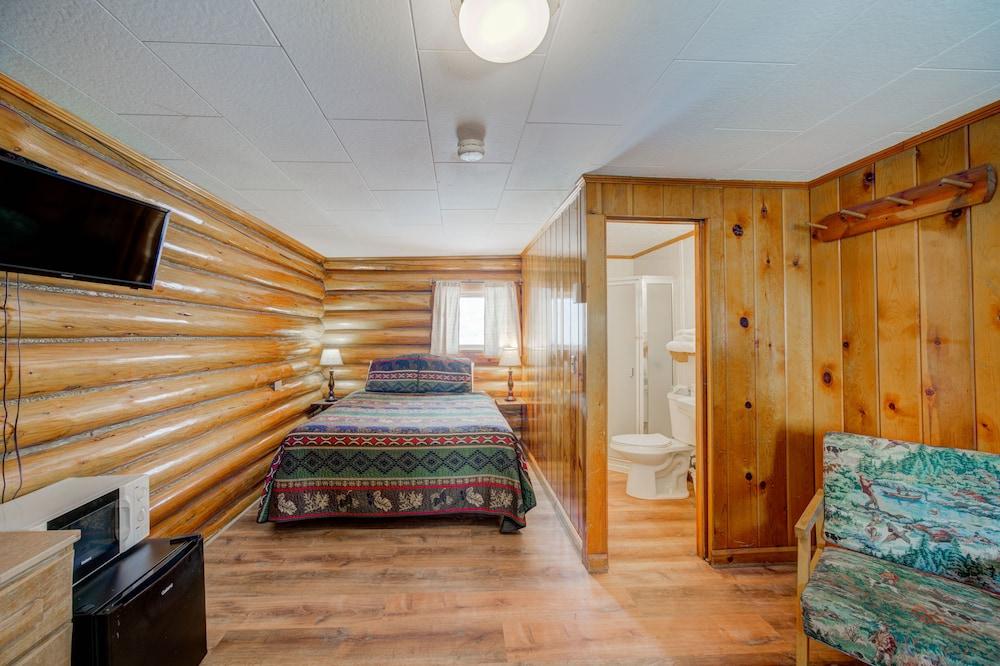Sportsmans Lodge photo 12