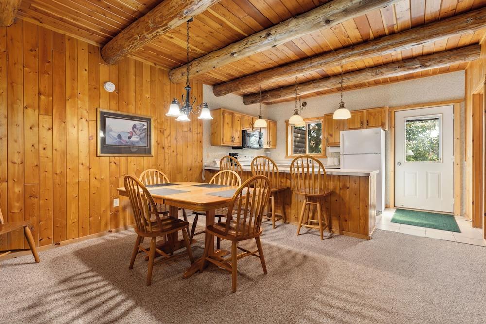 The Lodges at Breezy Point photo 56