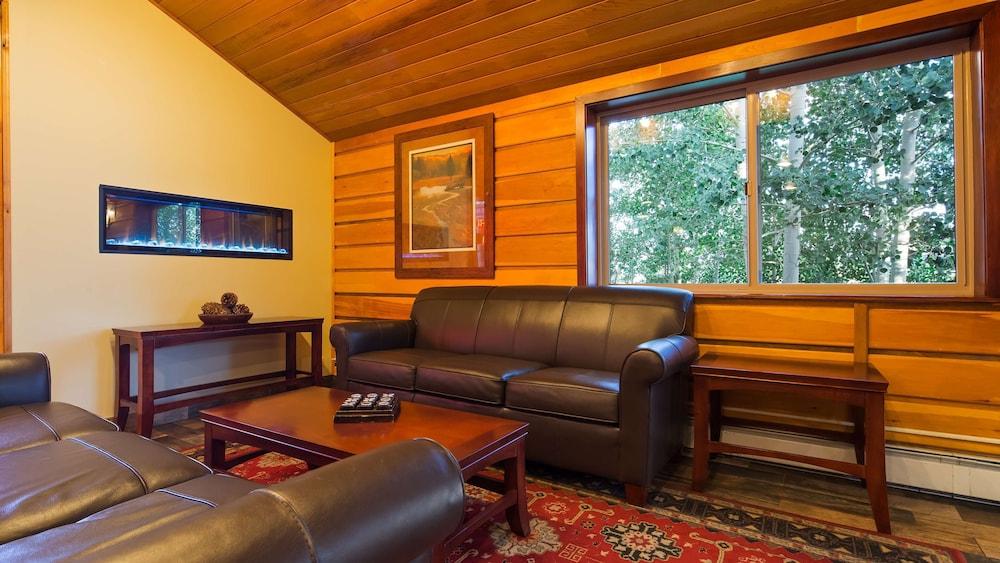 Best Western Ptarmigan Lodge photo 21