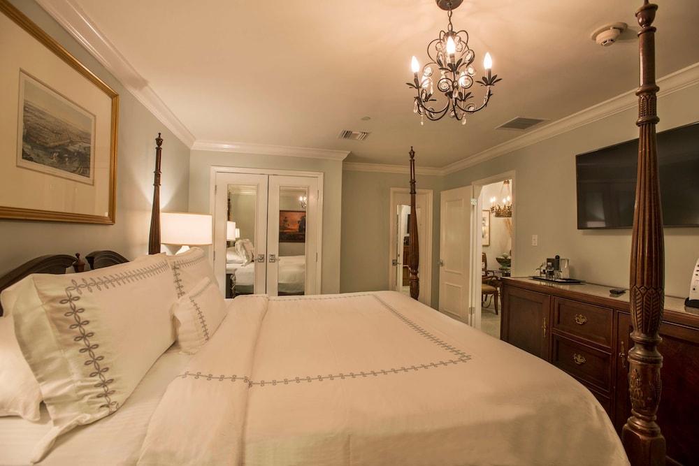 Bienville House photo 15