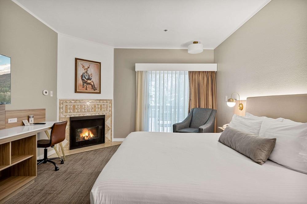 Chateau Big Bear Boutique Hotel, BW Signature Collection photo 12
