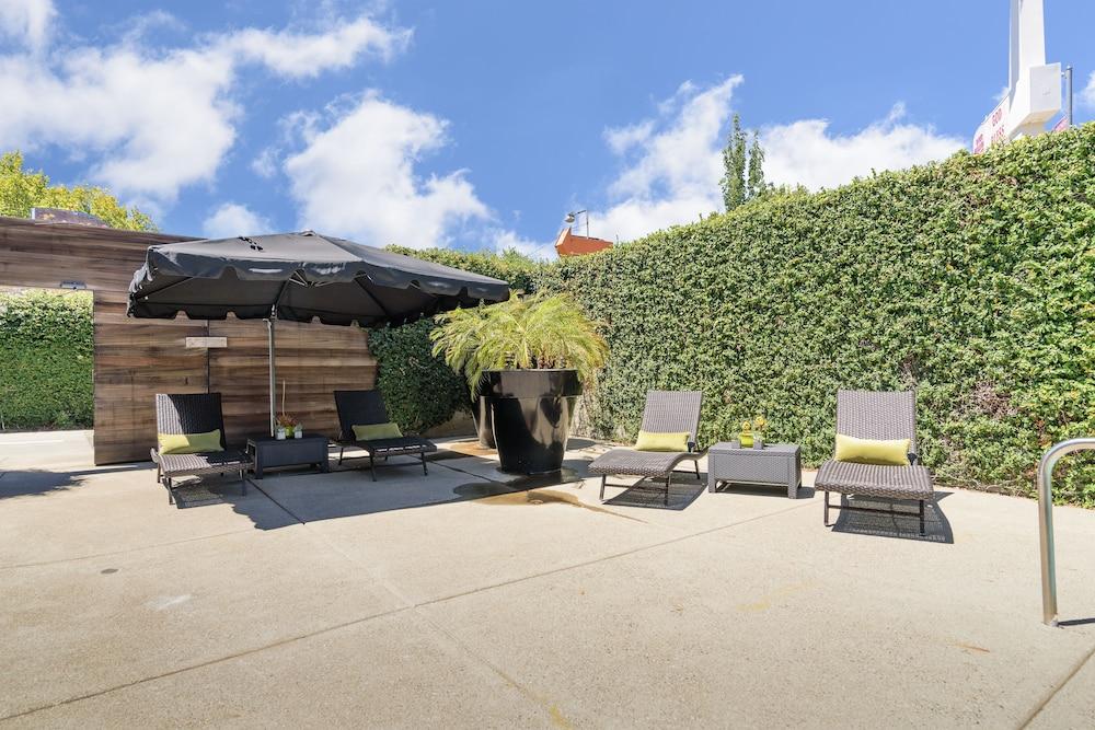 The Greens Hotel - Del Paso Blvd photo 30