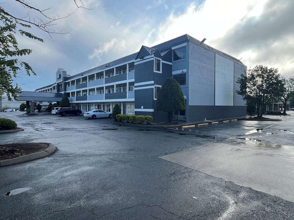 Studio 6 Charlotte, NC – Airport South photo 26