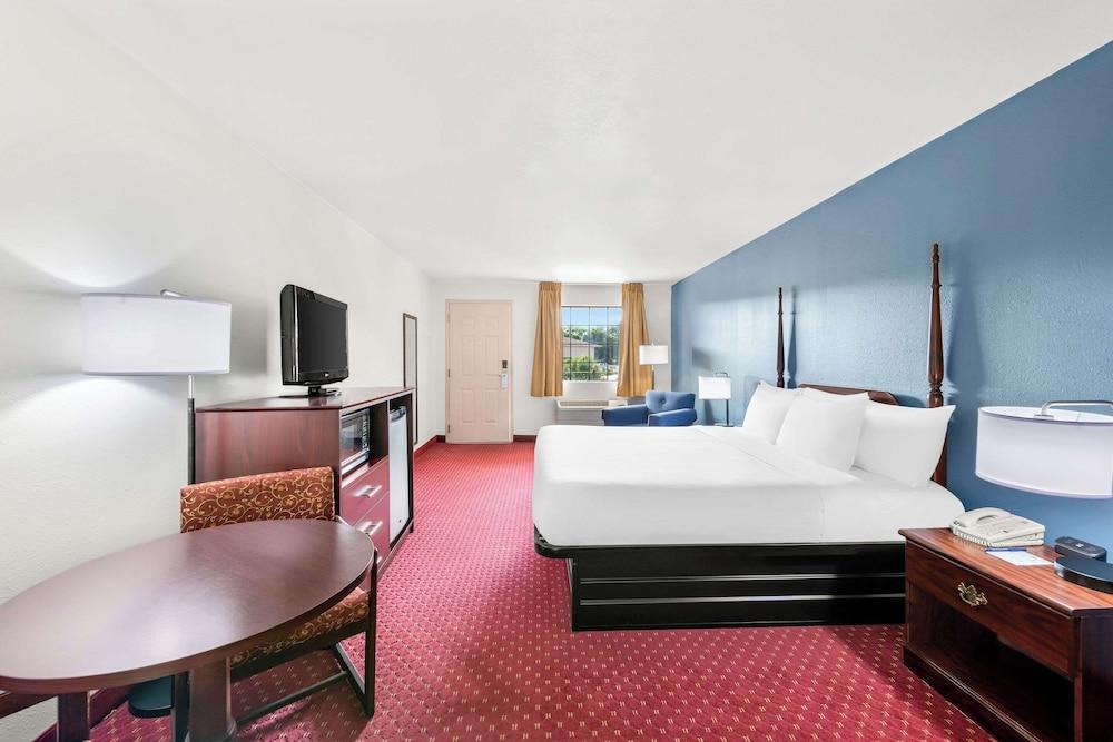 Clarion Inn Branson photo 20