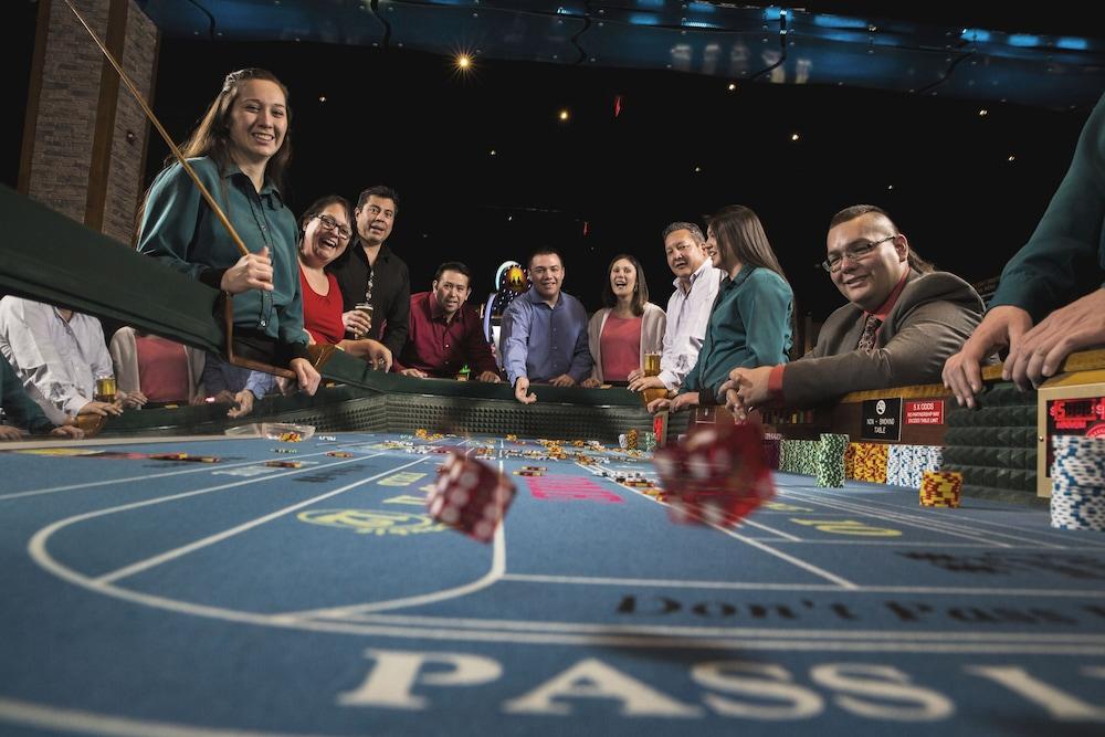 Akwesasne Mohawk Casino Resort and Players Inn photo 16