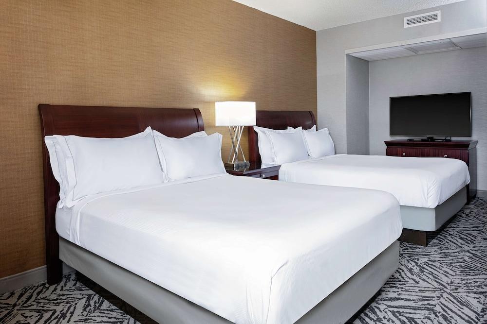 DoubleTree by Hilton Omaha Downtown photo 10