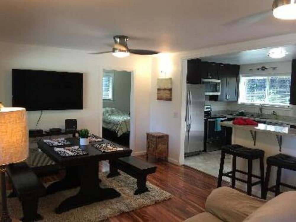 Aarons Cottage photo 60